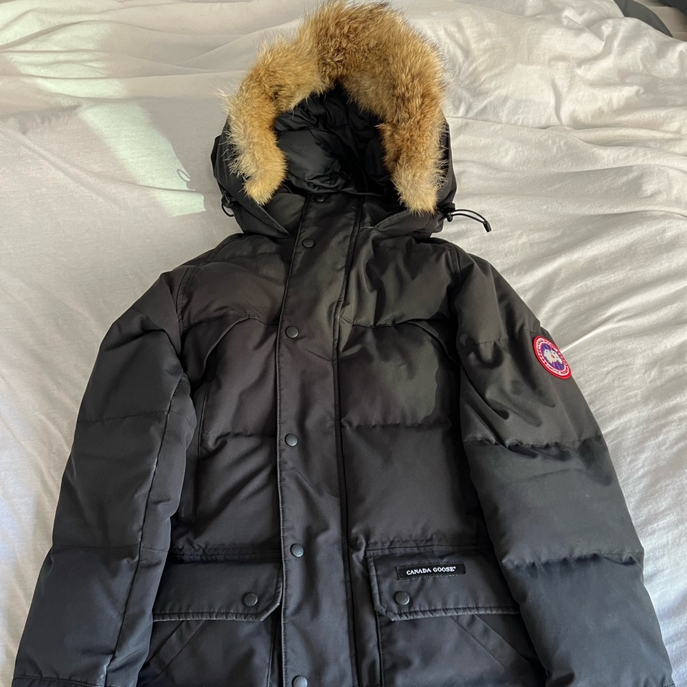 Men’s Canada Goose Emory Parka with fur hood S